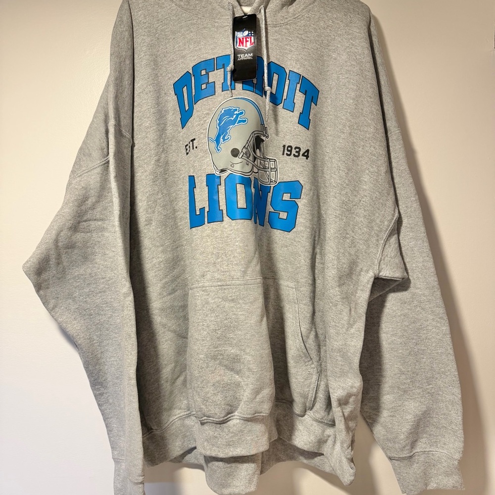 Team Apparel Detroit Lions Gray & Blue Crewneck Sweatshirt